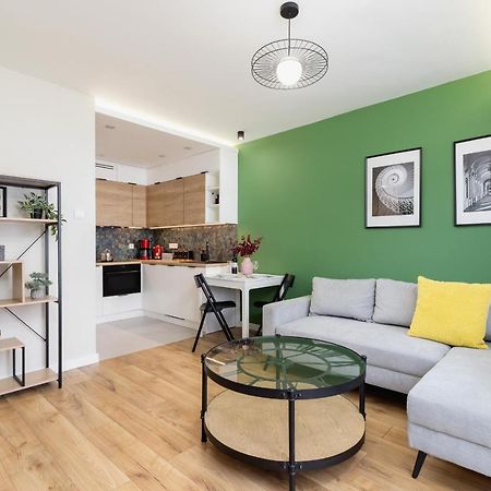 Modern Apartment On Lobzowska Street By Noclegi Renters Krakow Exterior photo